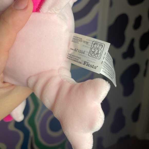 Axolotl Plush - Picture 4 of 4